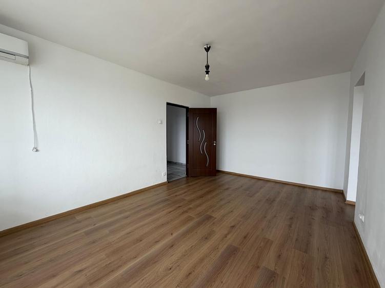 Apartament cu 2 camere semidecomandat în Fundeni