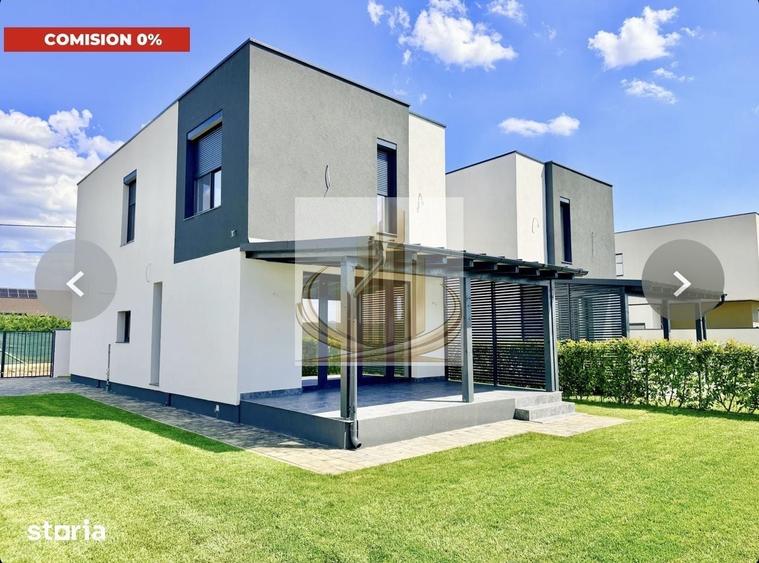 Duplex cu 5 camere cu Canalizare în Moșnița Nouă