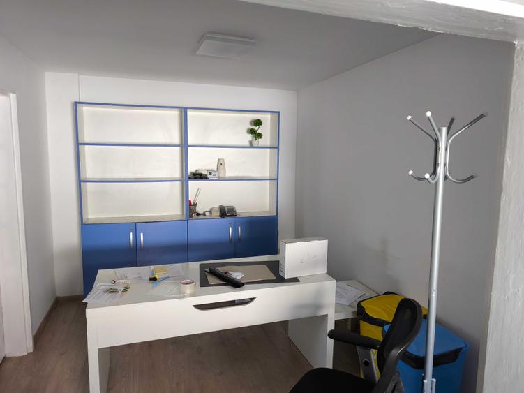 Casă cu 3 camere cu Canalizare în Exterior Vest
