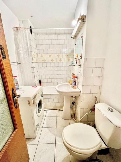 Apartament cu 2 camere decomandat în Infrățirii