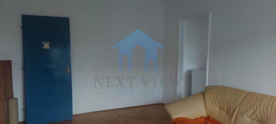 Apartament cu 3 camere semidecomandat în Gheorgheni