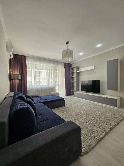 Apartament cu 2 camere decomandat în Sud
