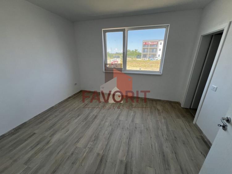 Duplex cu 3 camere cu Canalizare în Bucovăț (Remetea Mare)