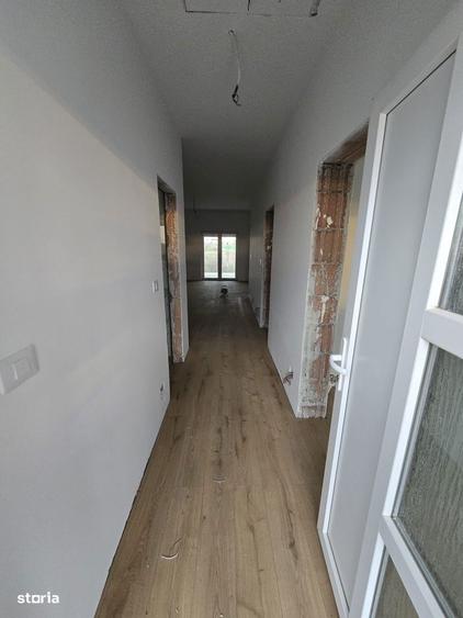 Casă cu 3 camere cu Teren 330 Mp în Moșnița Nouă