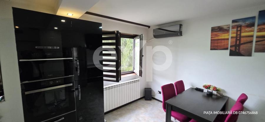 Apartament cu 3 camere semidecomandat, mobilat în Micro 9
