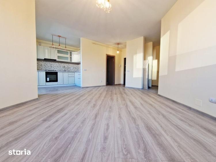 Apartament cu 3 camere semidecomandat în Florești
