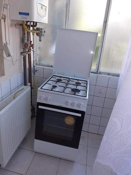Apartament cu 2 camere semidecomandat în Aradului