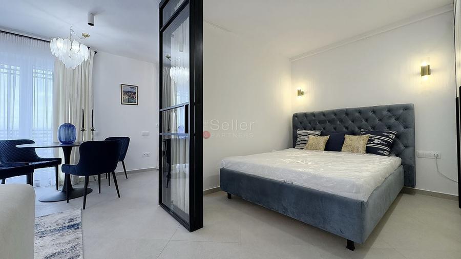 Apartament cu 2 camere semidecomandat, mobilat în Tractorul