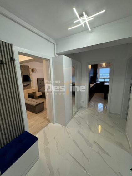 Apartament cu 2 camere decomandat, mobilat în Tomis Plus