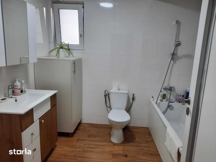 Casă cu 4 camere cu Teren 120 Mp în Domnești