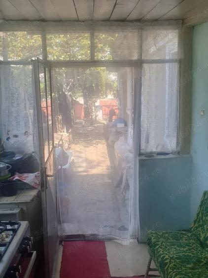 Casă cu 3 camere cu Teren 90 Mp în Tei