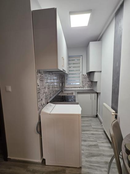 Apartament cu 3 camere decomandat în Dâmbu Pietros