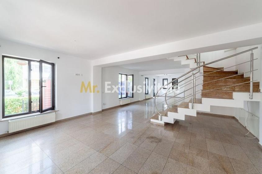Spațiu comercial, de 220 mp, în Teilor