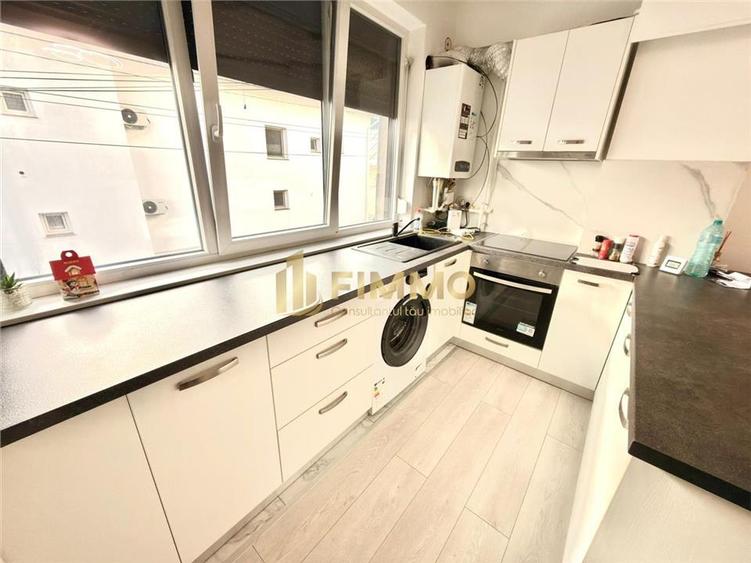 Apartament cu 2 camere semidecomandat în Ipotești
