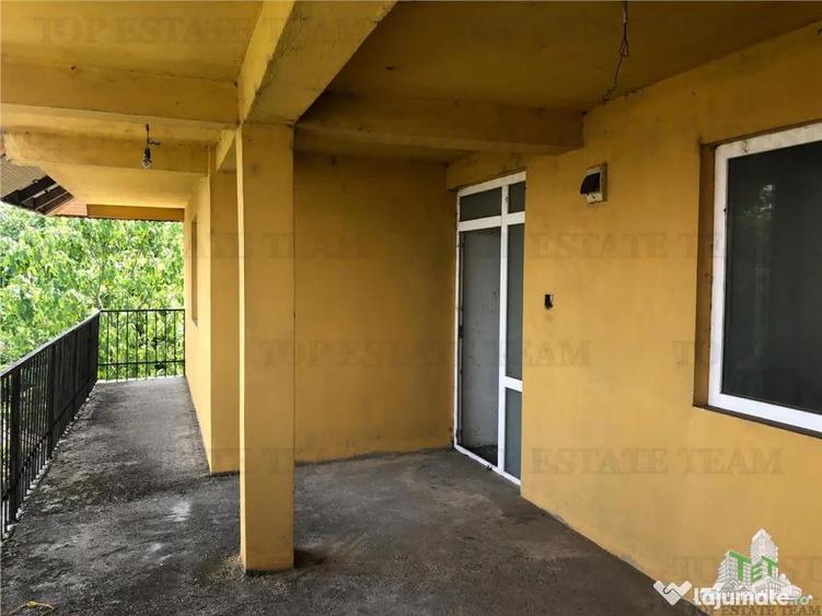 Casă cu 9 camere cu Canalizare în Cornetu