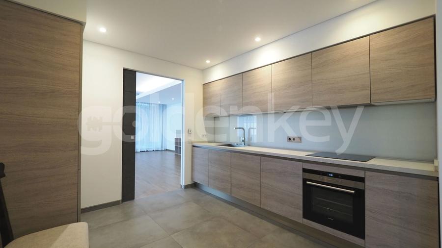 Apartament cu 4 camere decomandat, mobilat în Primăverii