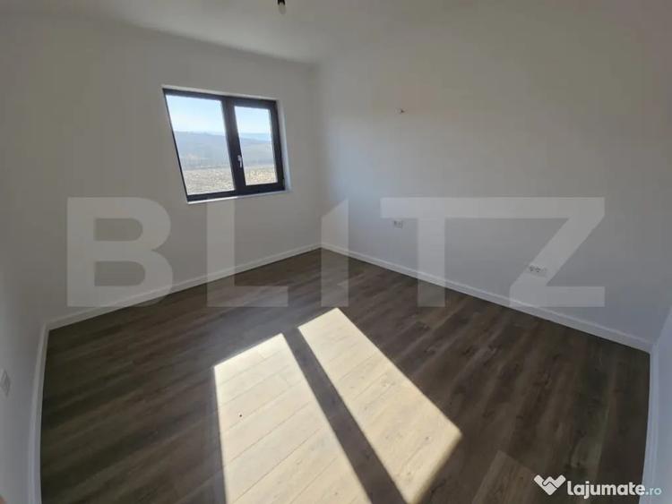 Vila de lux cu 4 camere in Tomesti - 12