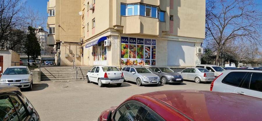 Spațiu comercial, de 36 mp, în Nicolina