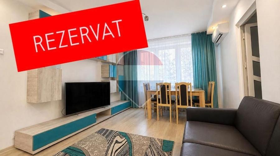 Apartament cu 3 camere semidecomandat, mobilat în Central