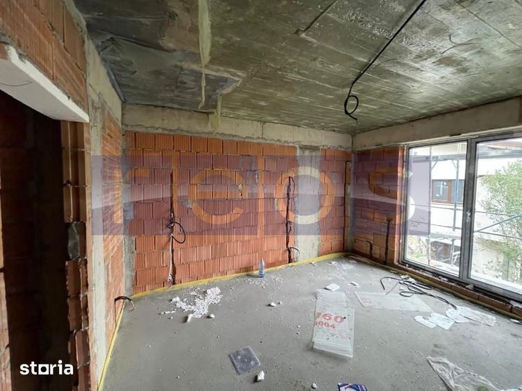 Casă cu 4 camere cu Teren 200 Mp în Străulești
