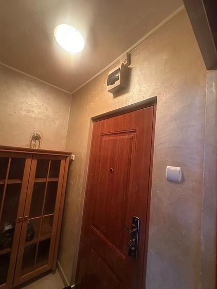 Garsonieră decomandată în Viziru 3