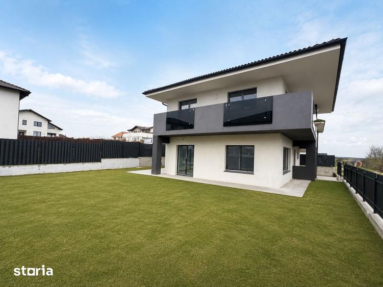 Casă cu 4 camere cu Teren 500 Mp în Dezmir