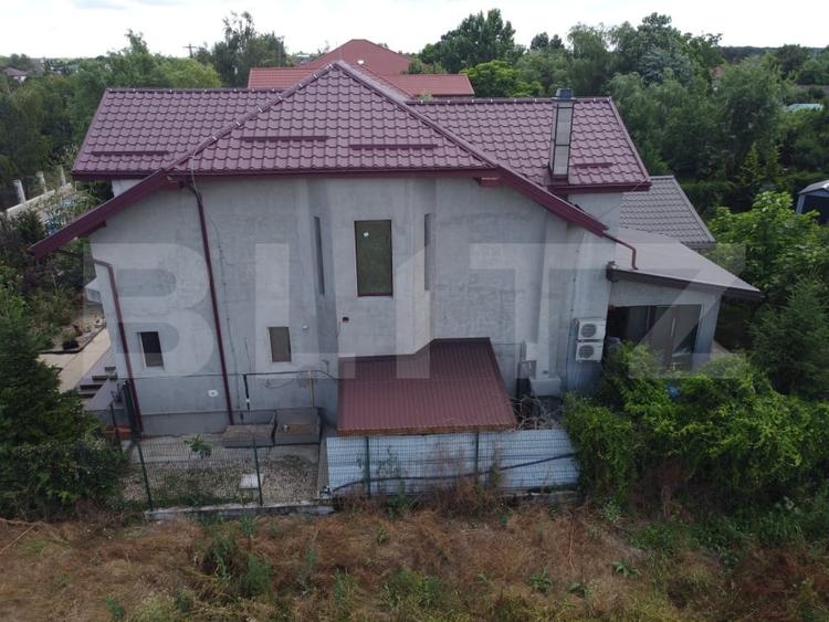 Casă individuală cu 6 camere cu Teren 1170 Mp în Exterior Sud