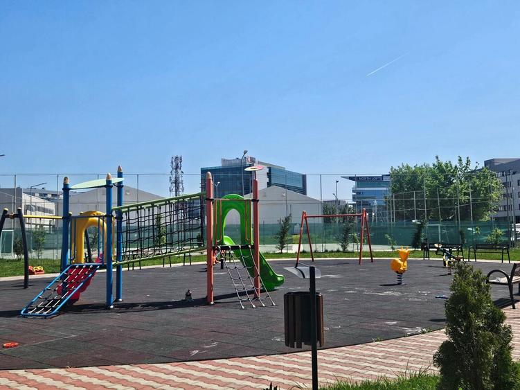 Apartament cu 2 camere decomandat, mobilat în Pipera