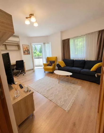 Apartament cu 3 camere decomandat, mobilat în Drumul Taberei