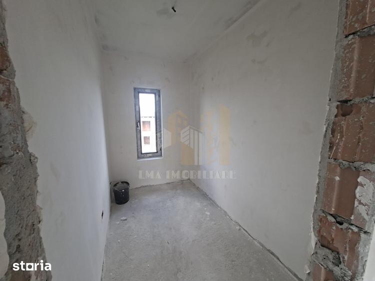 Casă cu 4 camere decomandat cu Teren 417 Mp în Tărlungeni