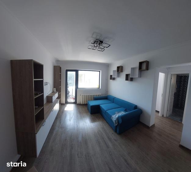 Apartament cu 2 camere decomandat în Far