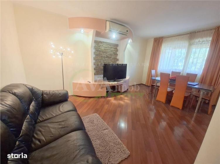 Apartamnet 3 decomandate, etaj 2, cu 2 bai, centrala, zona Ura - 1