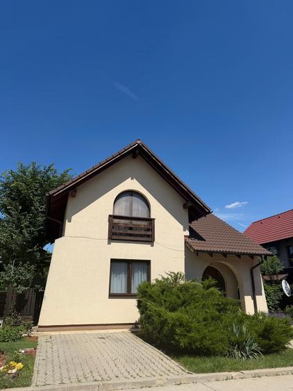 Casă individuală cu 5 camere cu Canalizare în Corbeanca