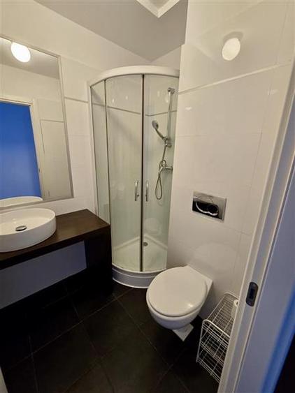 Apartament cu 5 camere decomandat, mobilat în Herăstrău