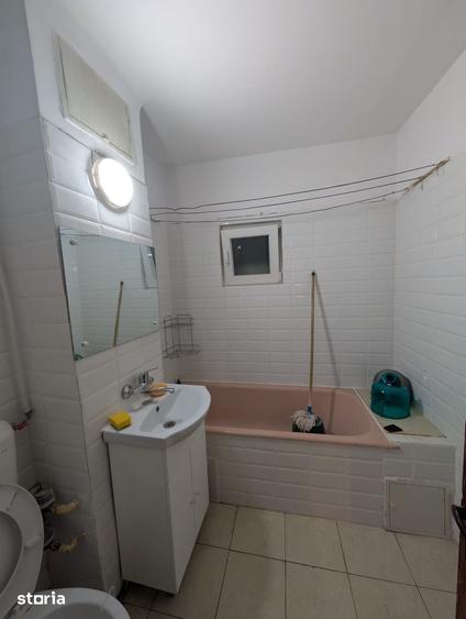 Apartament cu 3 camere decomandat în Mărășești
