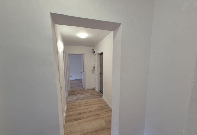 Apartament cu 2 camere decomandat în Moșilor