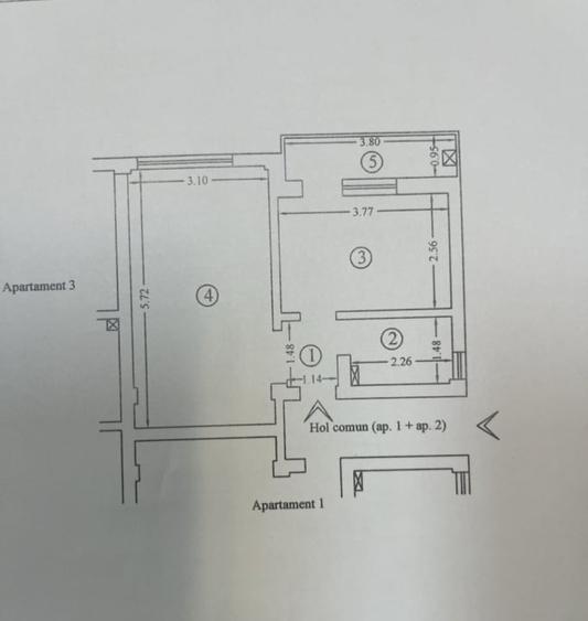 Garsonieră decomandată în Podul de Fier