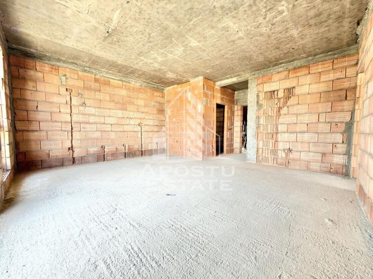 Apartament cu 3 camere semidecomandat în Giroc — fotografia 3