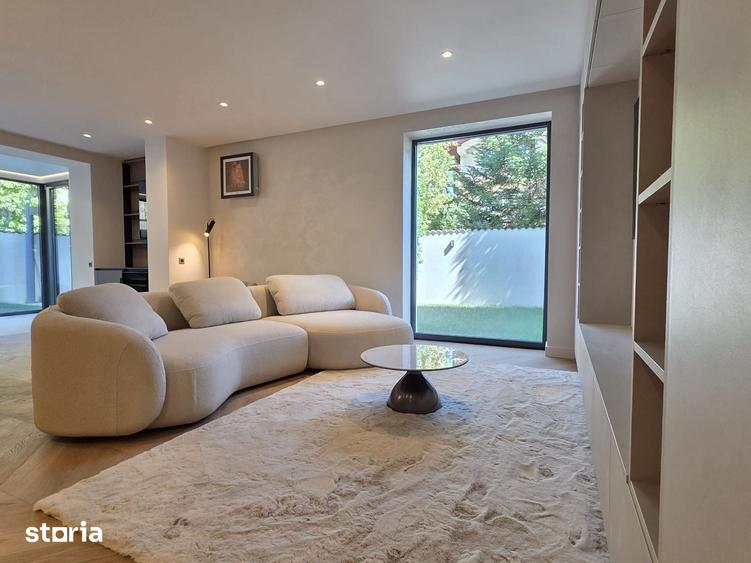 Apartament cu 4 camere în Central