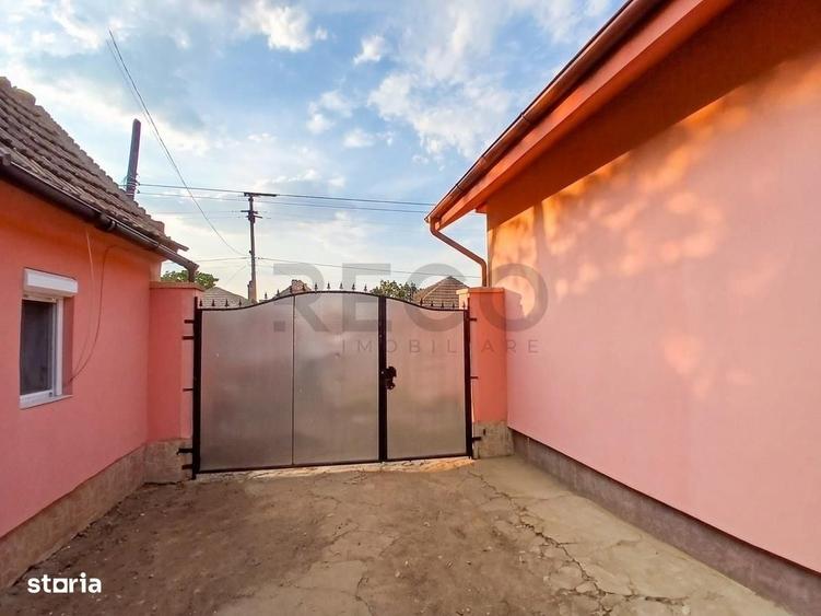 Casă cu 4 camere în Tărian