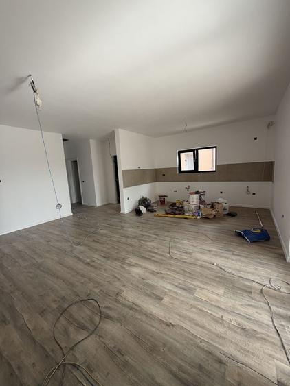 Casă cu 3 camere în Albina