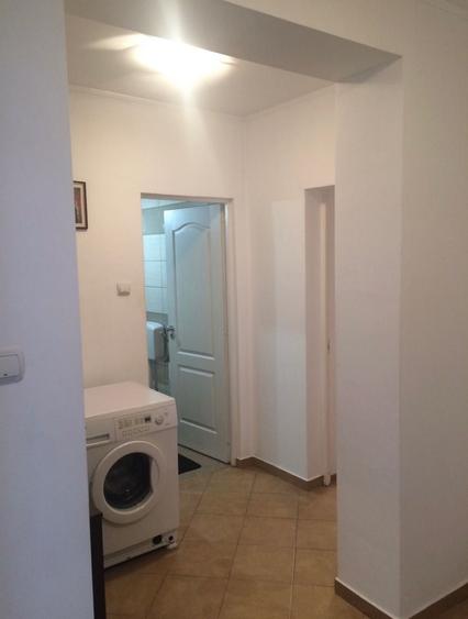 Apartament cu 2 camere decomandat în Exterior Vest