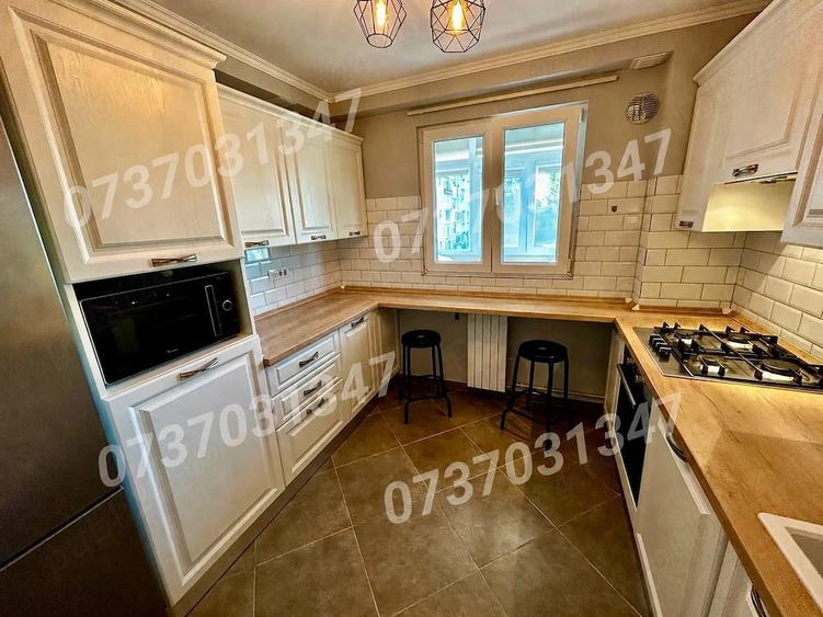 Apartament cu 3 camere semidecomandat în Gorjului