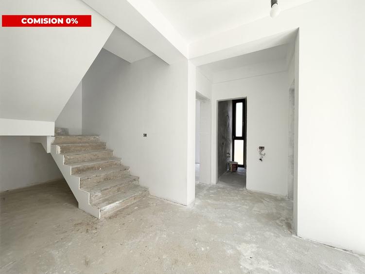 Duplex cu 5 camere cu Teren 390 Mp în Moșnița Nouă
