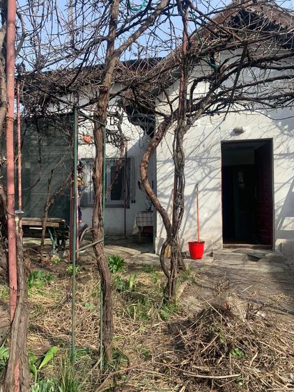 Casă individuală cu 3 camere cu Canalizare în Ultracentral
