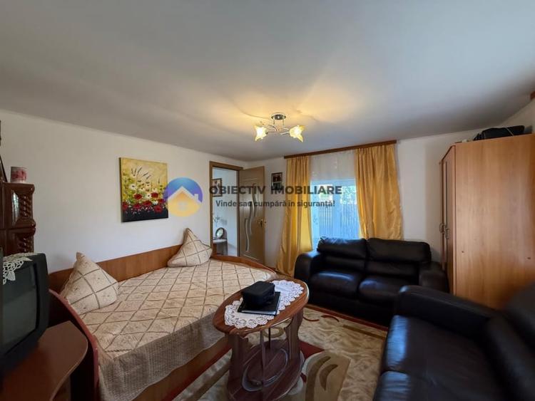 Casă cu 3 camere cu Teren 5062 Mp în Central