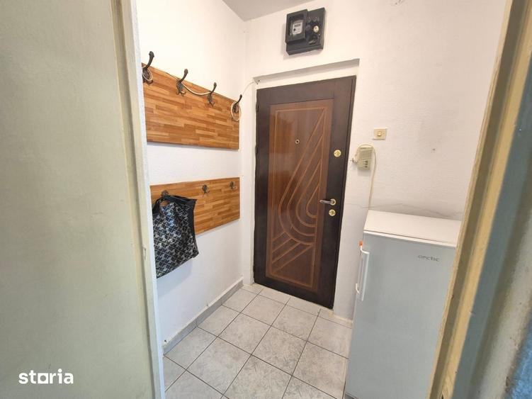 Apartament cu 2 camere semidecomandat, mobilat în Florilor