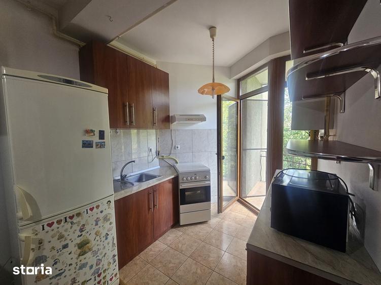 Apartament cu 2 camere decomandat în Burdea