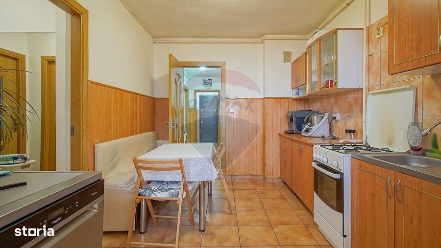 Apartament cu 3 camere în Sânpetru