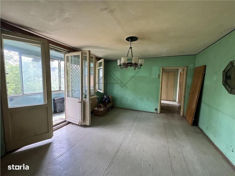 Apartament cu 3 camere în Uverturii